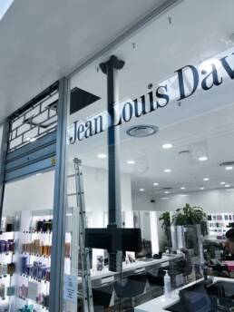 jean louis david monitor da vetrina marketing display verona