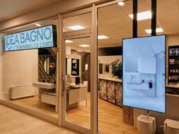 marketing display idea bagno monitor da vetrina trissino vicenza