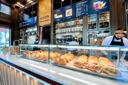 marketing display verona gelateria godo montenegro videowall