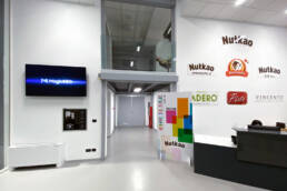 Vendita e Installazione monitor da interno - Marketing Display Verona7