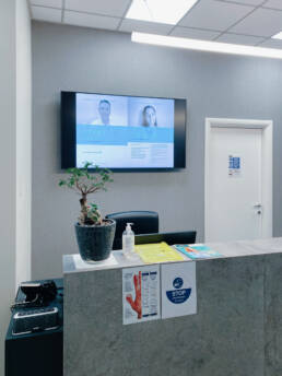 Vendita e Installazione monitor da interno - Marketing Display Verona - polimedica fisiohome