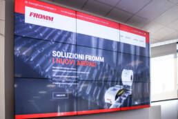 videowall monitor interno touchscreen verona marketing display