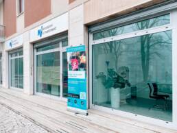 Monitor da vetrina e monitor da interno Zurich Assicurazioni e Investimenti, Mantova Marketing display Verona