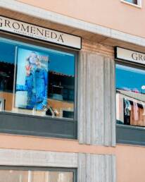 Monitor in Vetrina - Negozio di abbigliamento Gromeneda - marketing display verona