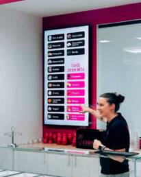 gelateria icedream cambiago milano monitor interno marketing display verona