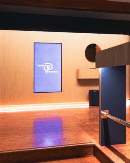 Installazione monitor da interno per DOMUS - Marketing Display - Verona