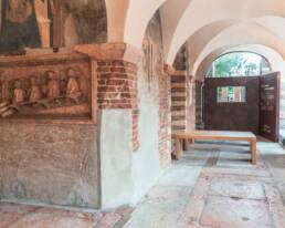 Installazione monitor touchscreen - Chiese Vive Chiesa di San Fermo a Verona - Marketing Display Verona