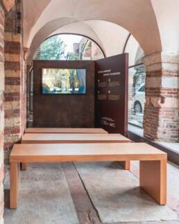 Installazione monitor touchscreen - Chiese Vive Chiesa di San Fermo a Verona - Marketing Display Verona